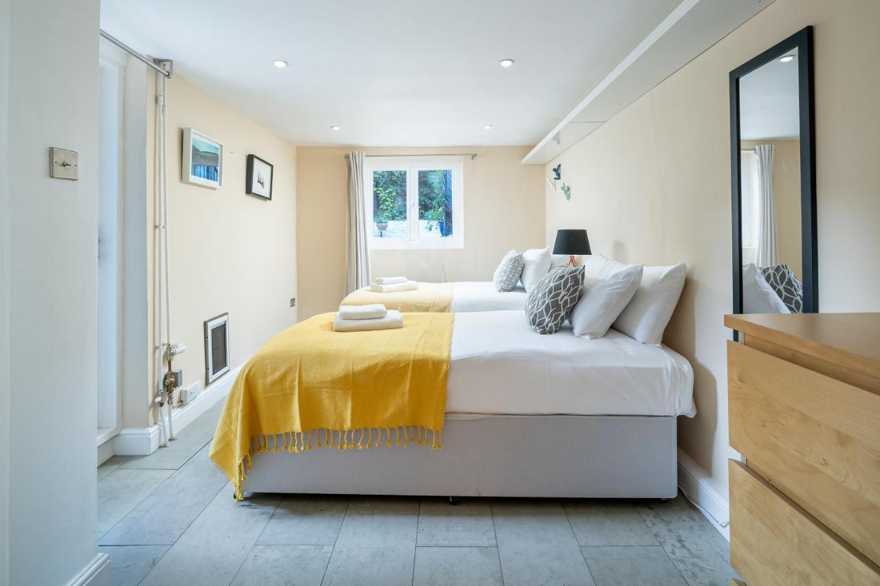Sleek Flat With Communal Courtyard Londra Exterior foto