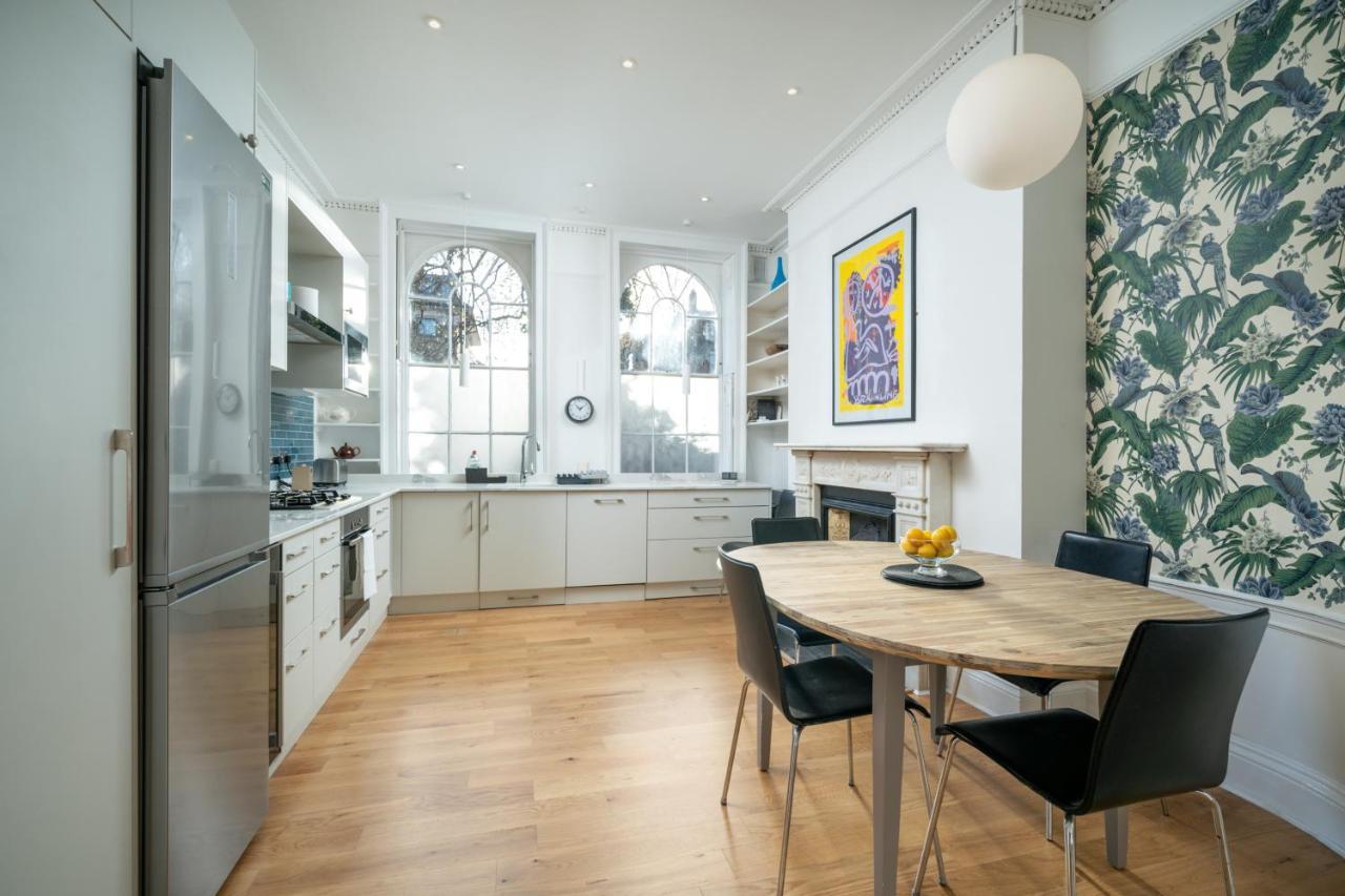 Sleek Flat With Communal Courtyard Londra Exterior foto
